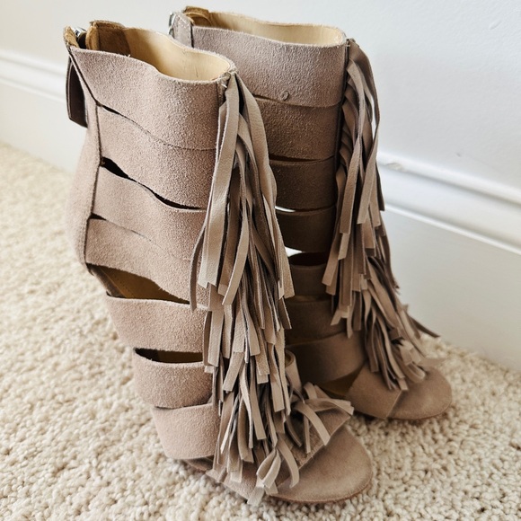 SCHUTZ Tan Genuine Leather Fringe Gladiator Sandal Heels Size 8.5B - Picture 10 of 12